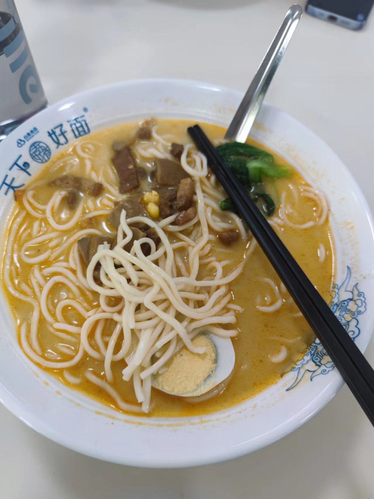 一食堂骨汤面